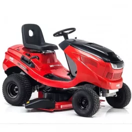 Oldalkidobós traktor